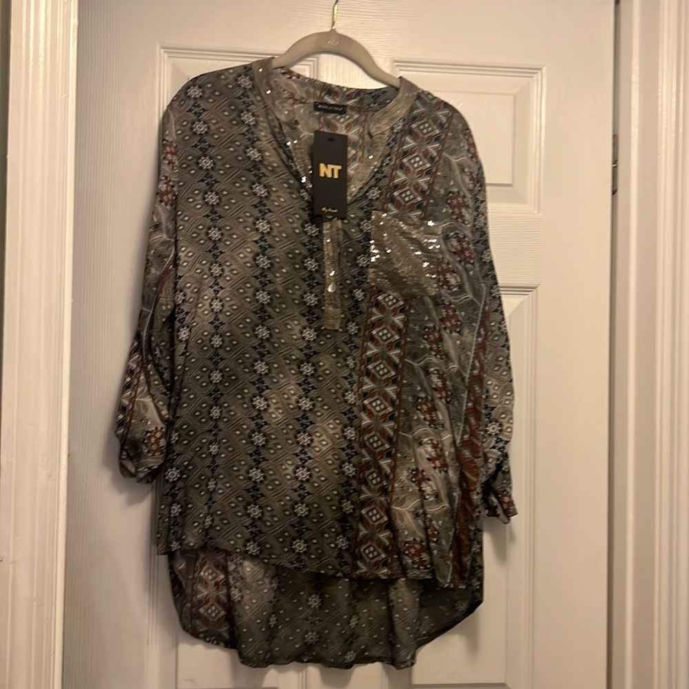 NT blouse multicolored blouse with sequins on pocket and around collar. Size OS